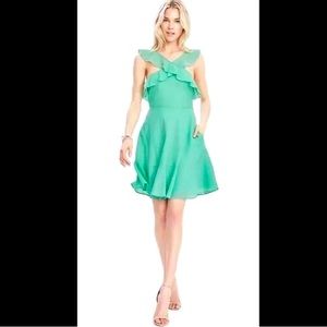 Banana Republic Mint Green Criss Cross Dress 👗